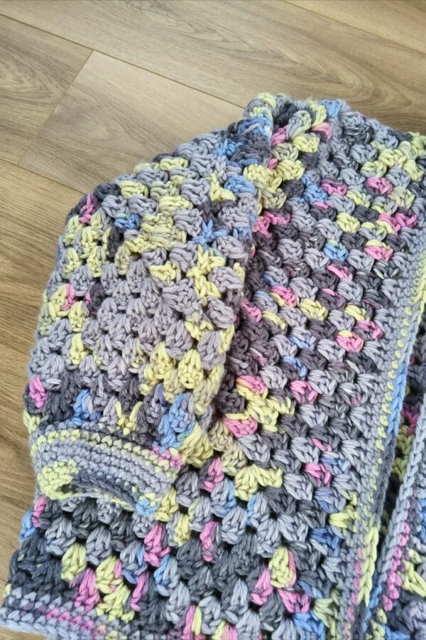 super chunky hexi cardigan approx size 16