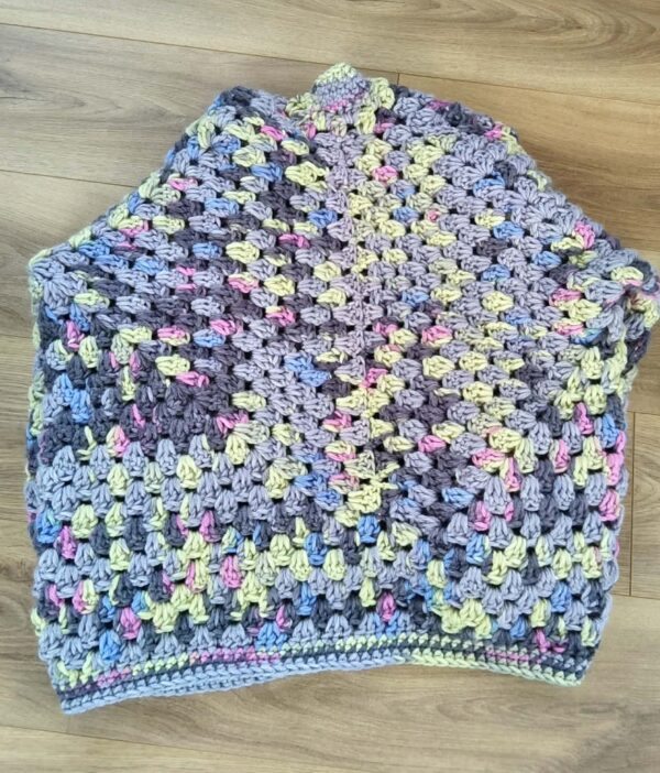 super chunky hexi cardigan approx size 16