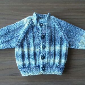 jaws7 cardigan approx newborn size